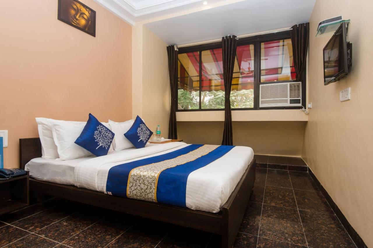 Hotel Shubham Панвел Экстерьер фото